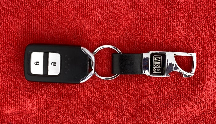 2017 Honda BR-V 1.5L I-VTEC V CVT, Petrol, Automatic, 83,623 km, Key Close Up