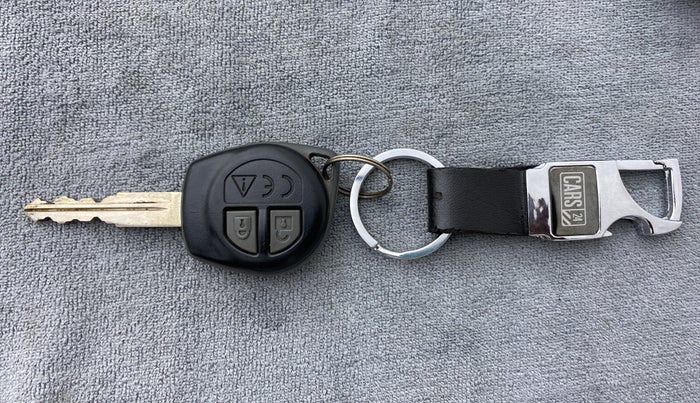 2019 Maruti Swift VXI D, Petrol, Manual, 21,390 km, Key Close Up