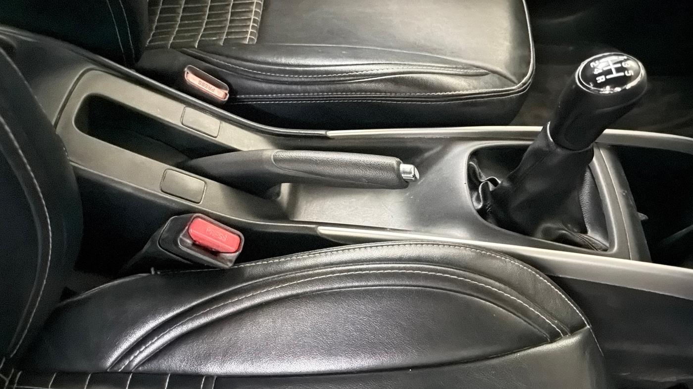 2016 Maruti Baleno DELTA PETROL 1.2, Petrol, Manual, 62,069 km, Gear Lever