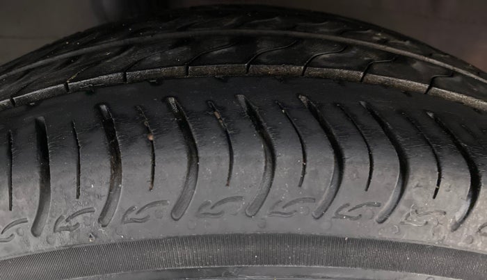 2018 Honda Amaze 1.2 V CVT I VTEC, Petrol, Automatic, 25,892 km, Right Rear Tyre Tread