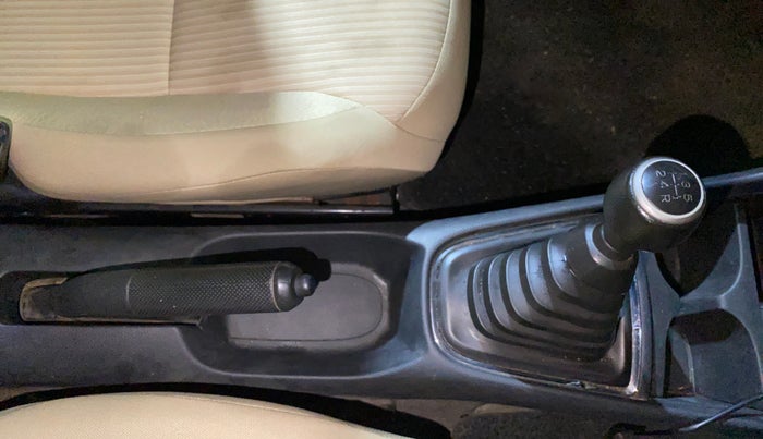 2020 Honda Amaze 1.2L I-VTEC S, Petrol, Manual, 1,02,456 km, Gear Lever