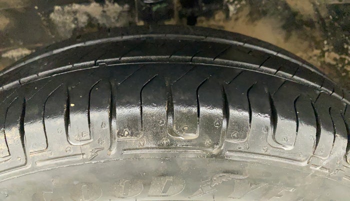 2013 Maruti Wagon R 1.0 LXI, Petrol, Manual, 47,038 km, Left Front Tyre Tread