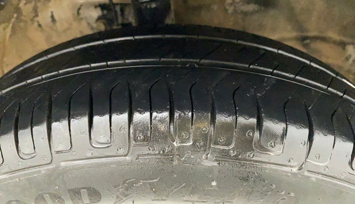 2013 Maruti Wagon R 1.0 LXI, Petrol, Manual, 47,038 km, Right Front Tyre Tread