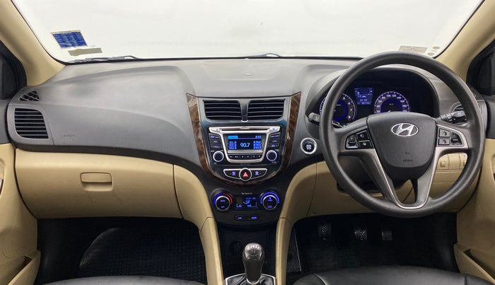 2015 Hyundai Verna FLUIDIC 1.6 VTVT S (O)  MT, Petrol, Manual, 35,406 km, Dashboard