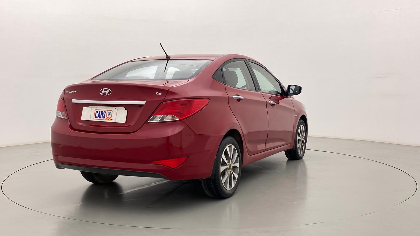 2015 Hyundai Verna FLUIDIC 1.6 VTVT S (O)  MT, Petrol, Manual, 35,406 km, Right Back Diagonal