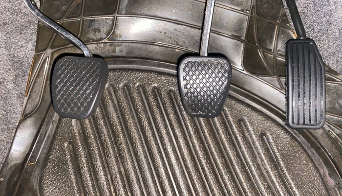 2013 Honda Amaze 1.5L I-DTEC S, Diesel, Manual, 67,162 km, Pedals