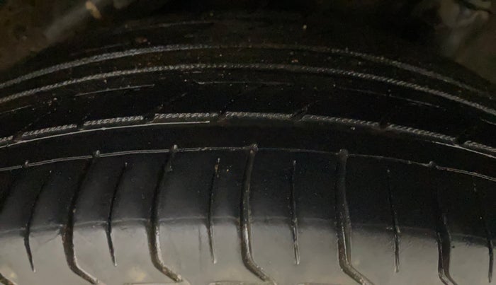 2013 Honda Amaze 1.5L I-DTEC S, Diesel, Manual, 67,162 km, Left Rear Tyre Tread