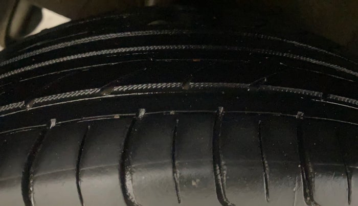 2013 Honda Amaze 1.5L I-DTEC S, Diesel, Manual, 67,162 km, Right Rear Tyre Tread