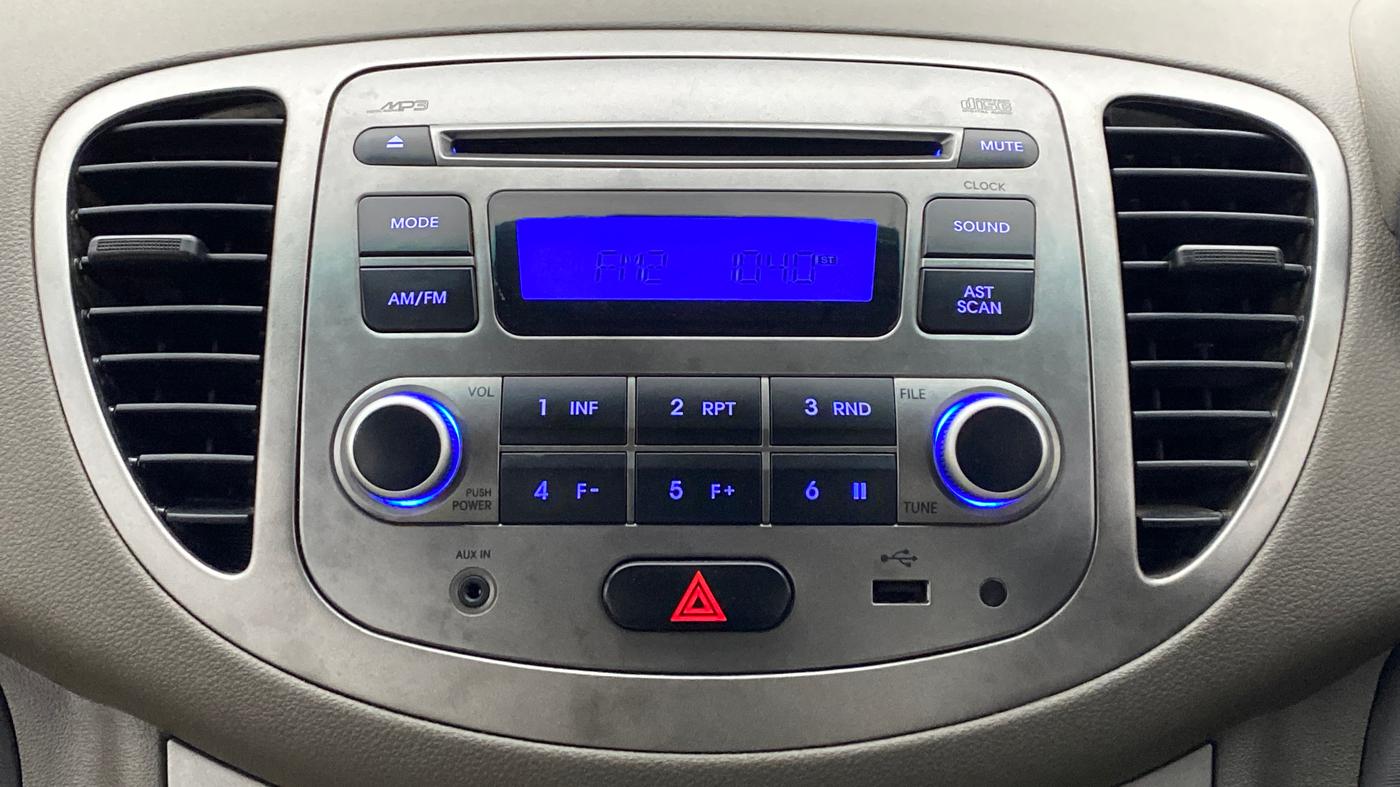 2011 Hyundai i10 MAGNA 1.2 KAPPA2, Petrol, Manual, 46,442 km, Infotainment System