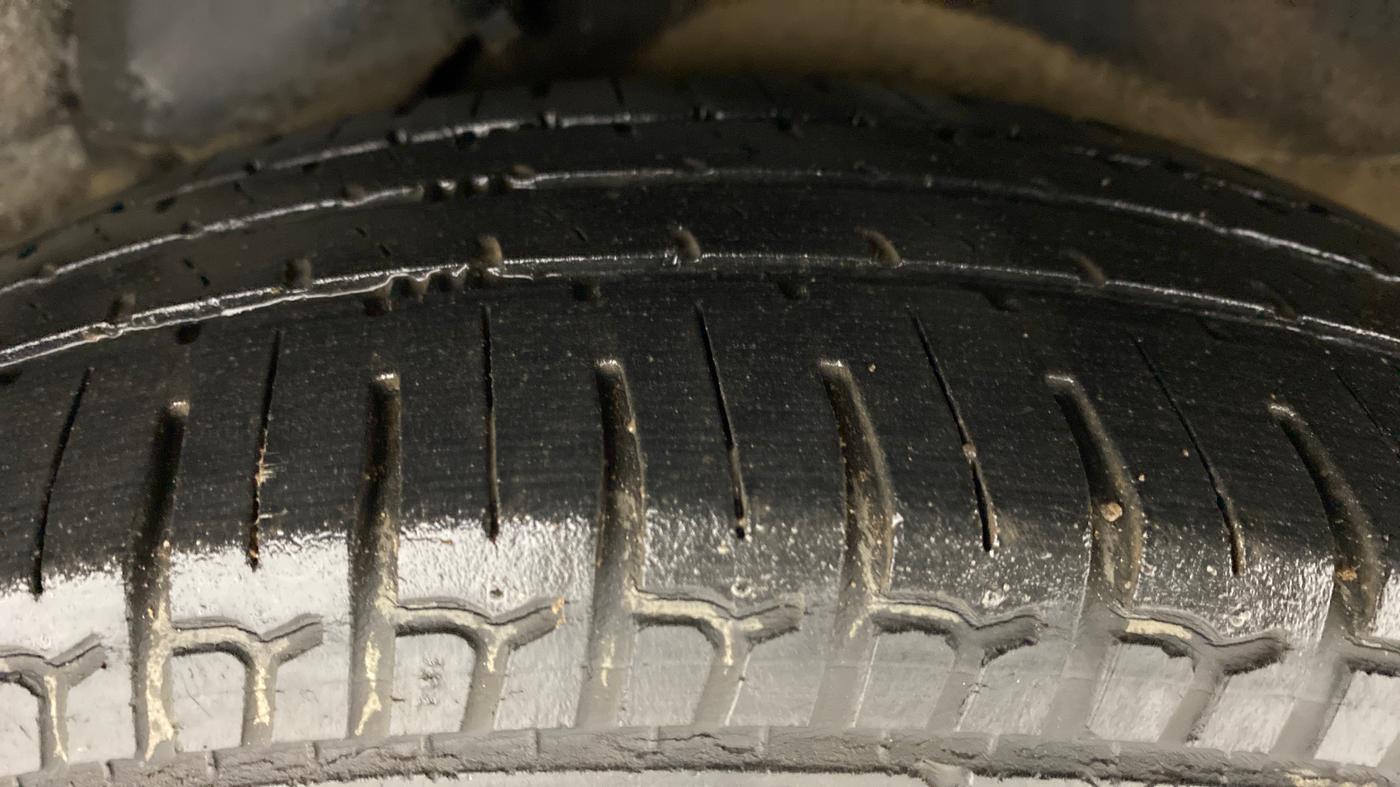 2011 Hyundai i10 MAGNA 1.2 KAPPA2, Petrol, Manual, 46,442 km, Left Rear Tyre Tread