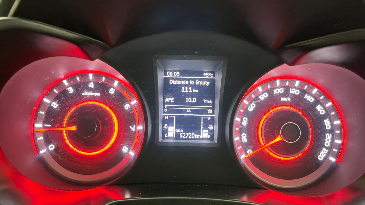 2021 Mahindra XUV300 W8 1.2 PETROL, Petrol, Manual, 52,717 km, Odometer Image