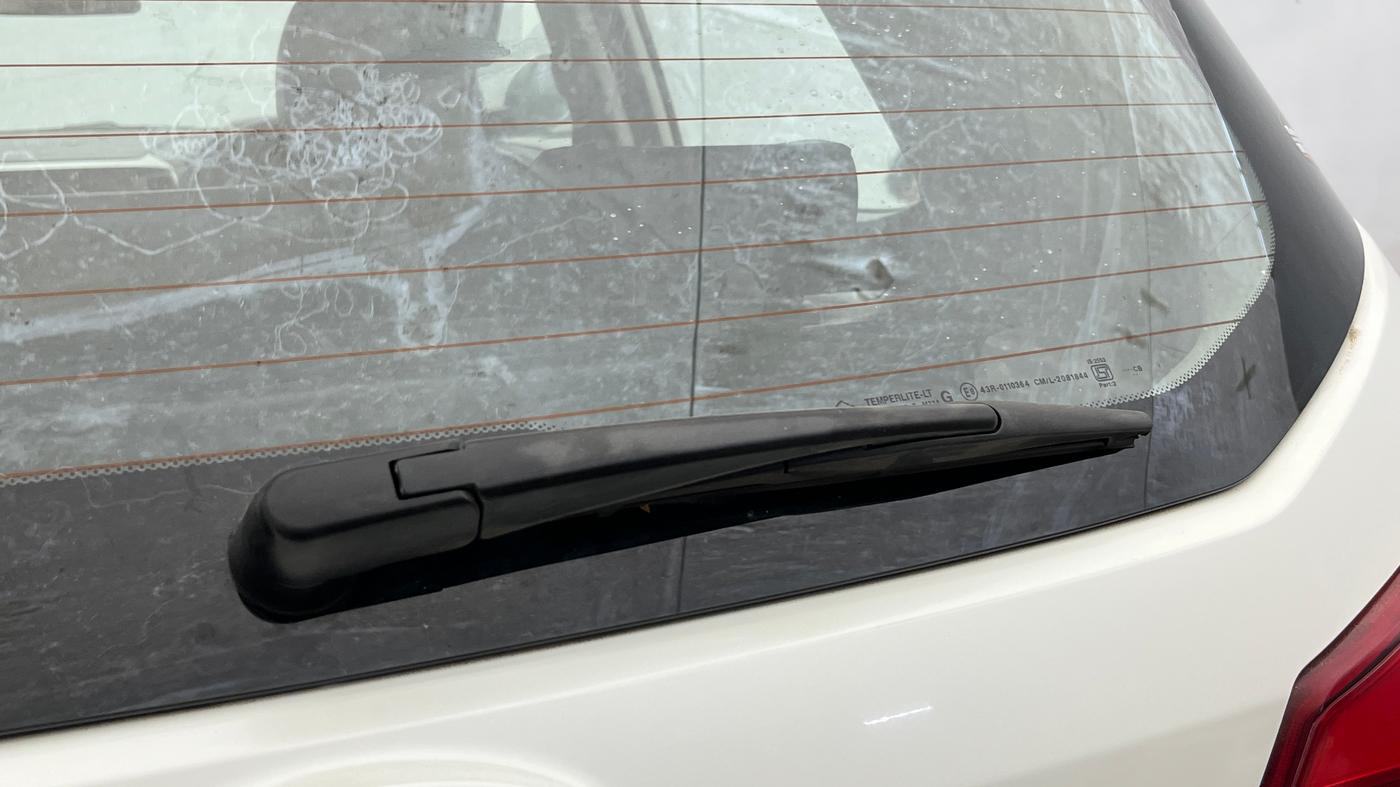 2021 Mahindra XUV300 W8 1.2 PETROL, Petrol, Manual, 52,717 km, Rear Wiper