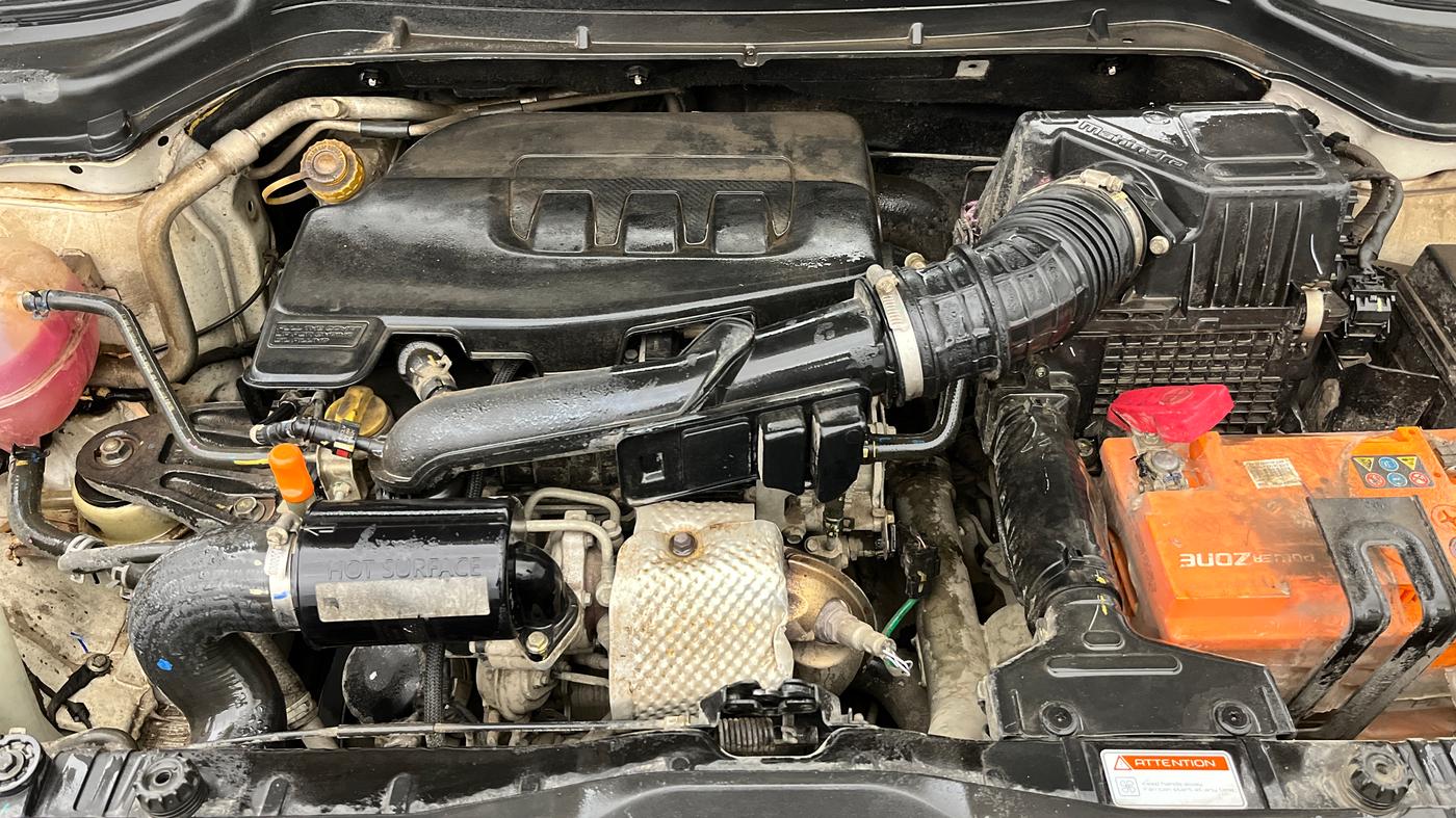 2021 Mahindra XUV300 W8 1.2 PETROL, Petrol, Manual, 52,717 km, Engine View