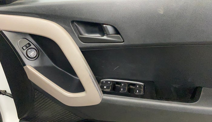 2017 Hyundai Creta E PLUS 1.6 PETROL, Petrol, Manual, 72,550 km, Driver Side Door Panels Control