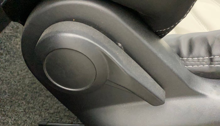 2023 Tata PUNCH PURE MT, Petrol, Manual, 26,801 km, Driver Side Adjustment Panel