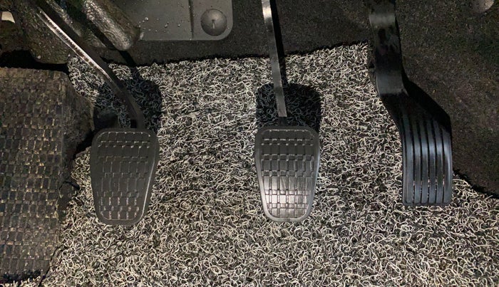 2023 Tata PUNCH PURE MT, Petrol, Manual, 26,801 km, Pedals