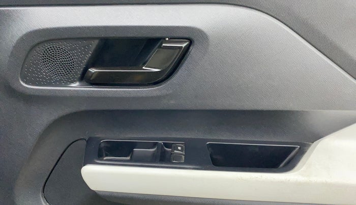 2023 Tata PUNCH PURE MT, Petrol, Manual, 26,801 km, Driver Side Door Panels Control