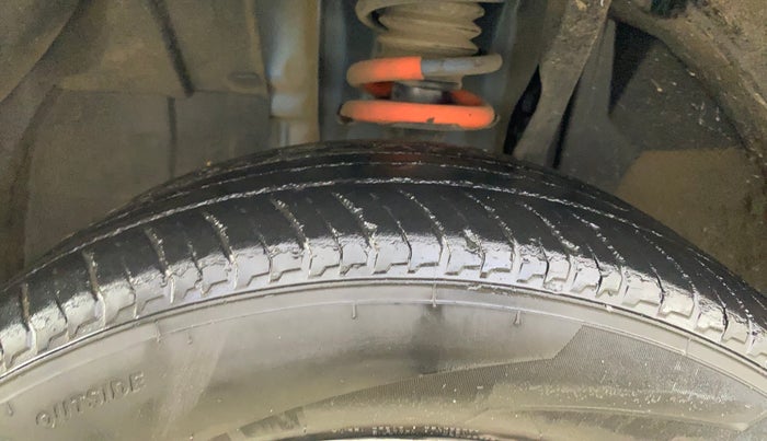 2021 Renault Kiger RXT AMT, Petrol, Automatic, 40,204 km, Left Front Tyre Tread