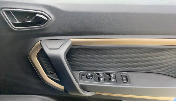 2021 Renault Kiger RXT AMT, Petrol, Automatic, 40,204 km, Driver Side Door Panels Control