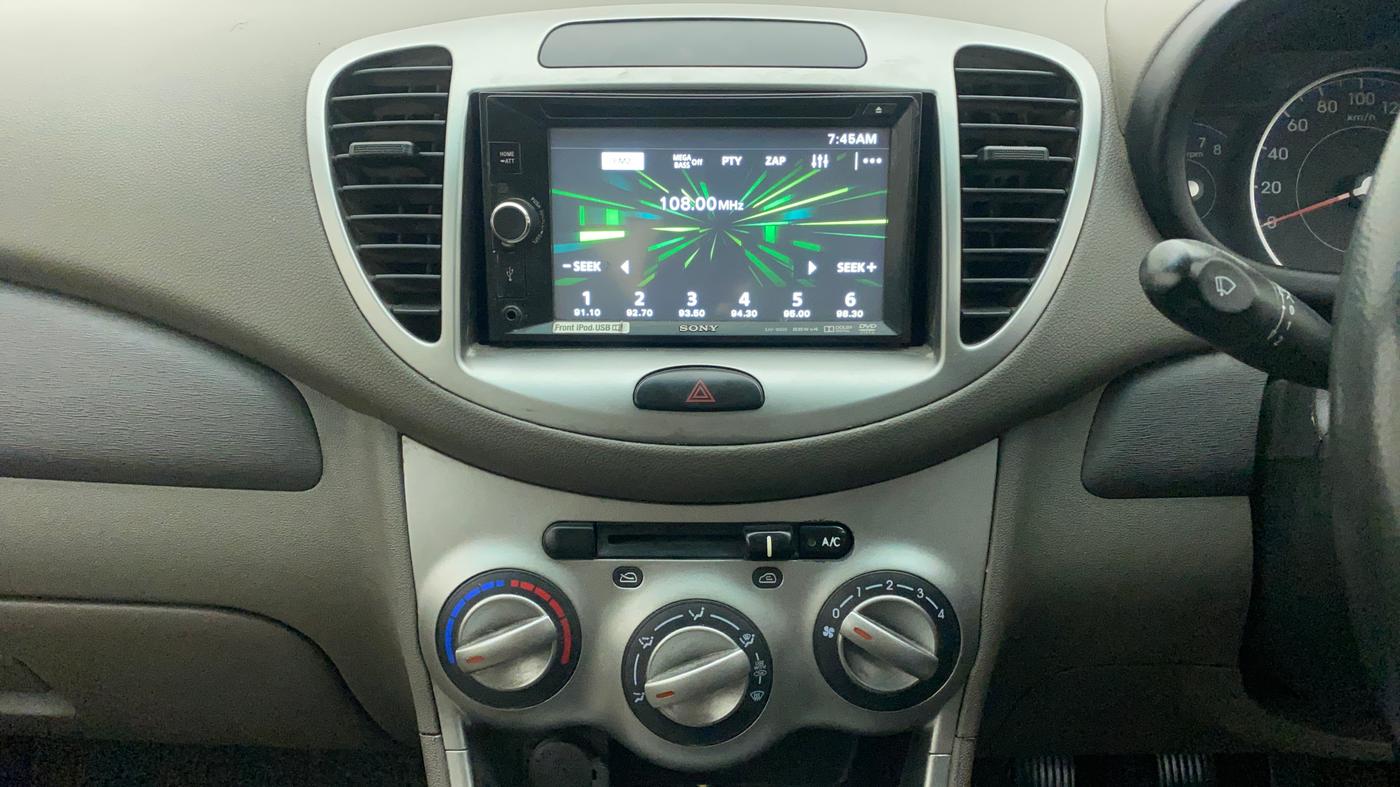 2016 Hyundai i10 MAGNA 1.1, Petrol, Manual, 75,908 km, Air Conditioner