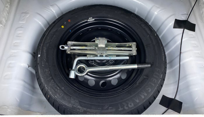 2020 Renault Kwid RXT 1.0 AMT (O), Petrol, Automatic, 9,556 km, Spare Tyre