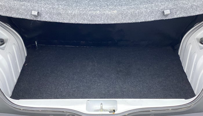 2020 Renault Kwid RXT 1.0 AMT (O), Petrol, Automatic, 9,556 km, Boot Inside