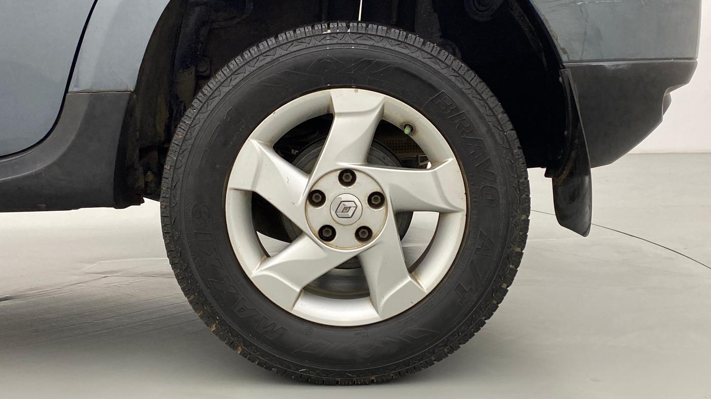 2013 Renault Duster 85 PS RXL, Diesel, Manual, 80,518 km, Left Rear Wheel