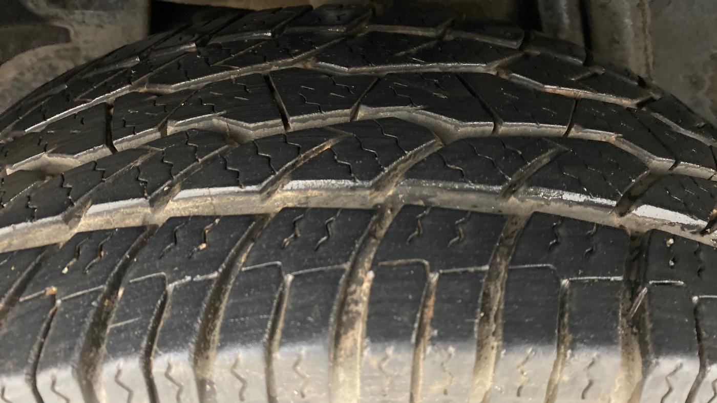 2013 Renault Duster 85 PS RXL, Diesel, Manual, 80,518 km, Right Rear Tyre Tread