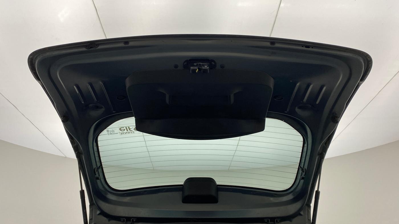 2013 Renault Duster 85 PS RXL, Diesel, Manual, 80,518 km, Boot Door Open