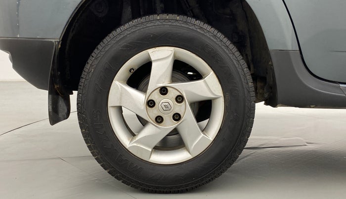 2013 Renault Duster 85 PS RXL, Diesel, Manual, 80,518 km, Right Rear Wheel