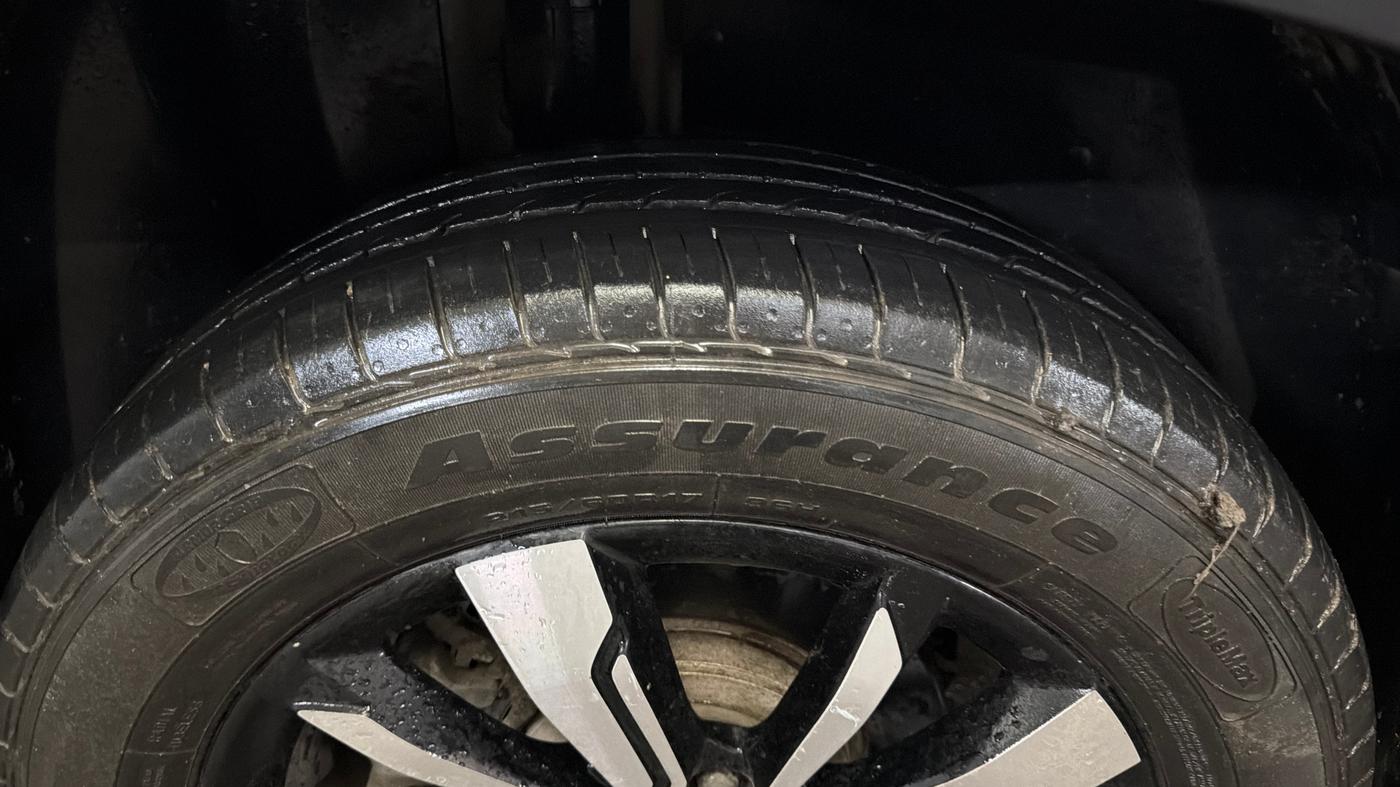 2020 MG HECTOR SHARP 1.5 DCT PETROL, Petrol, Automatic, 30,959 km, Right Rear Tyre Tread