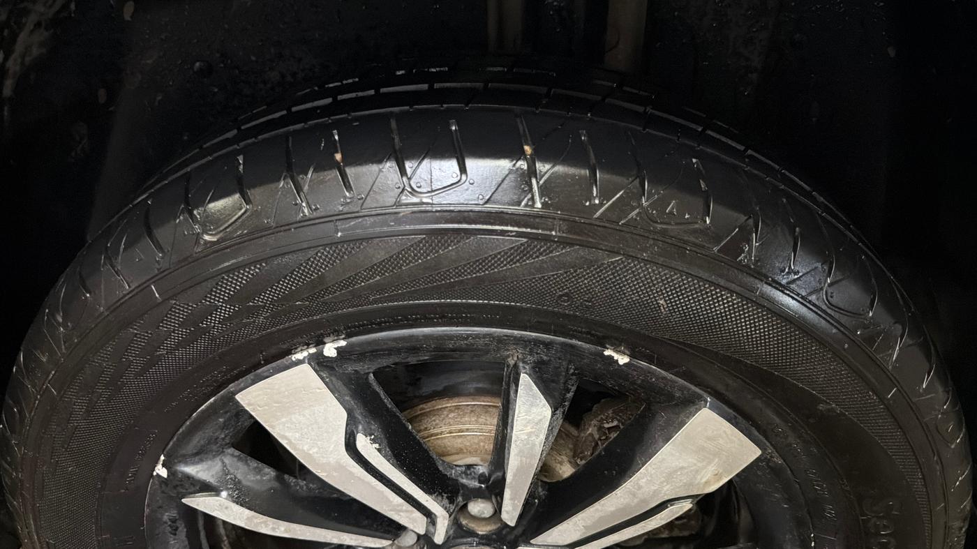 2020 MG HECTOR SHARP 1.5 DCT PETROL, Petrol, Automatic, 30,959 km, Left Rear Tyre Tread