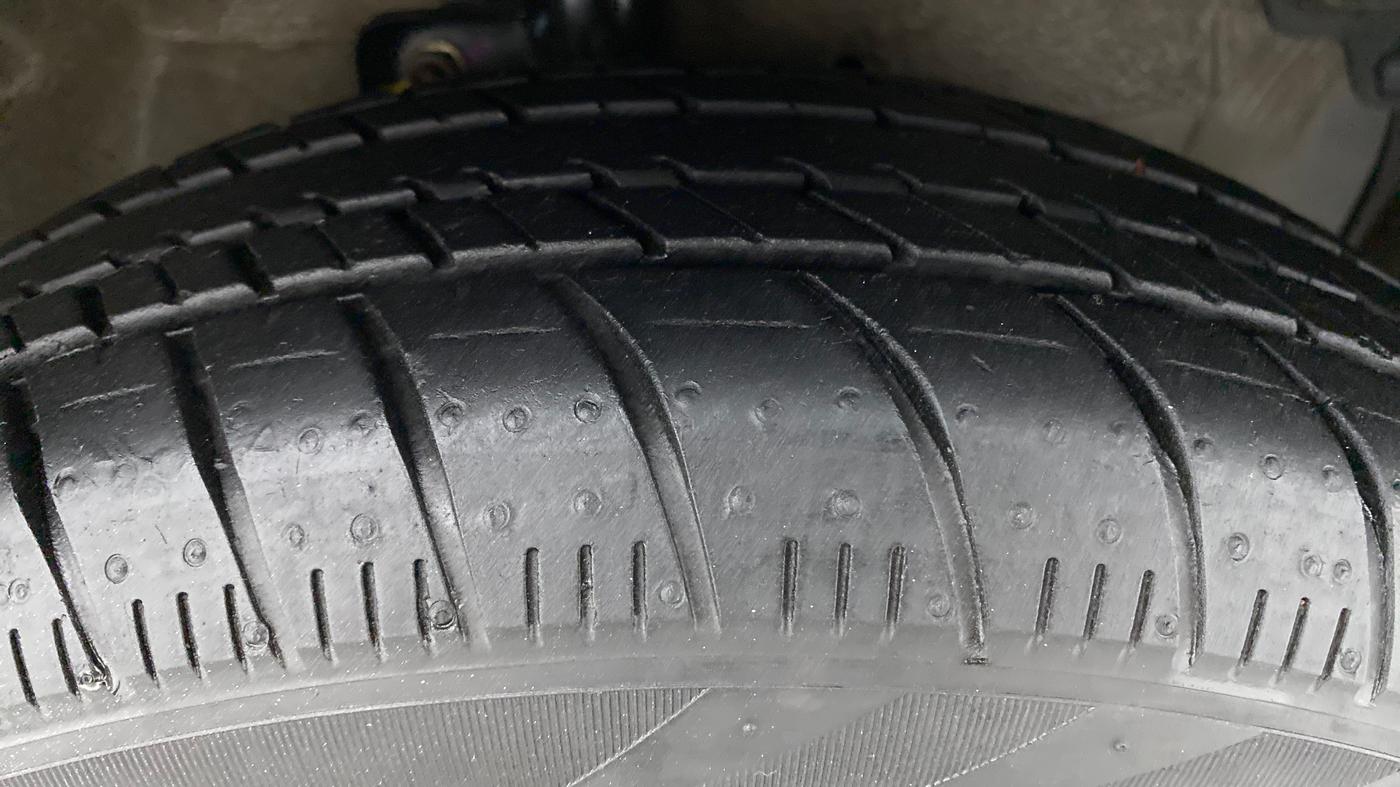 2020 Maruti Celerio ZXI D, Petrol, Manual, 28,997 km, Right Front Tyre Tread