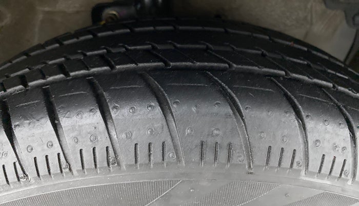 2020 Maruti Celerio ZXI D, Petrol, Manual, 28,997 km, Right Front Tyre Tread