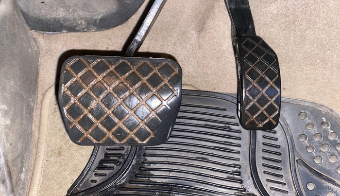 2016 Volkswagen Vento HIGHLINE PETROL AT, Petrol, Automatic, 58,985 km, Pedals