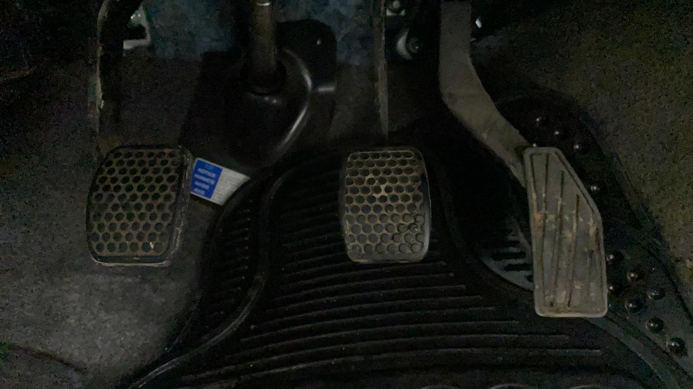 2020 Maruti Alto LXI, Petrol, Manual, 7,950 km, Pedals