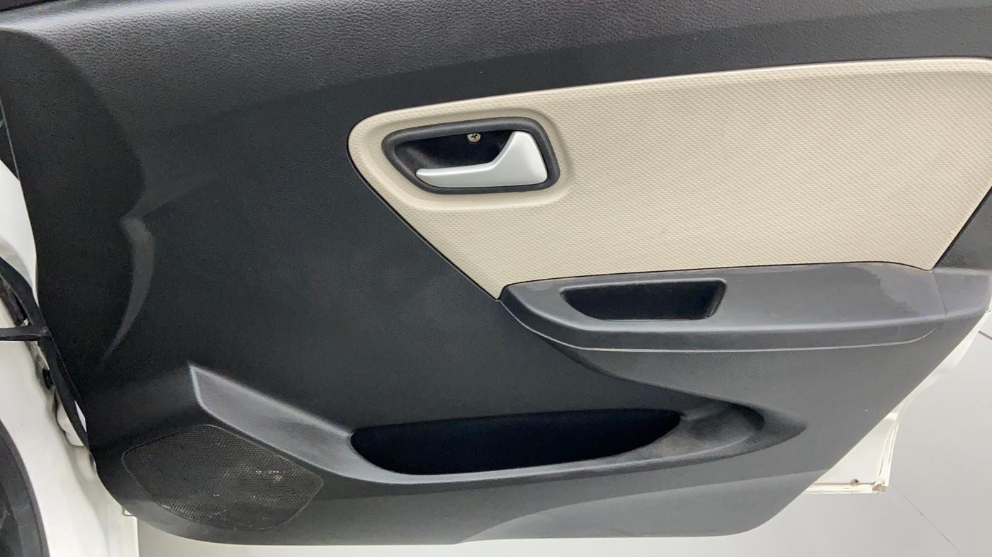 2020 Maruti Alto LXI, Petrol, Manual, 7,950 km, Driver Side Door Panels Control