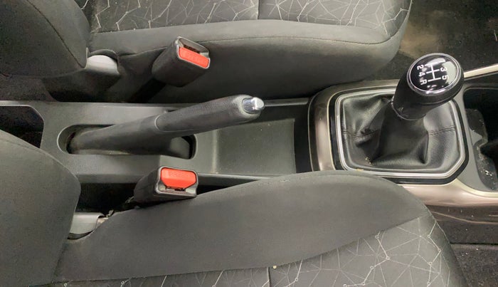 2017 Maruti IGNIS ALPHA 1.2, Petrol, Manual, 63,285 km, Gear Lever