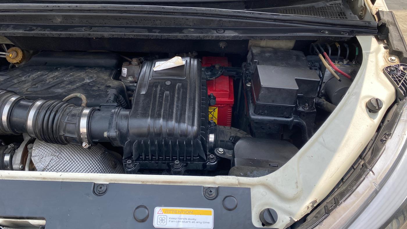 2018 Mahindra MARAZZO M8 7 STR, Diesel, Manual, 1,35,457 km, Engine View - Left