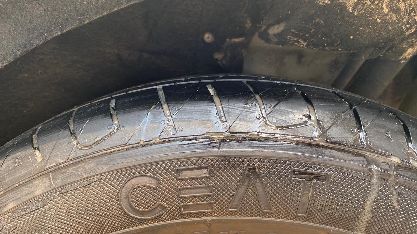 2018 Mahindra MARAZZO M8 7 STR, Diesel, Manual, 1,35,457 km, Left Rear Tyre Tread