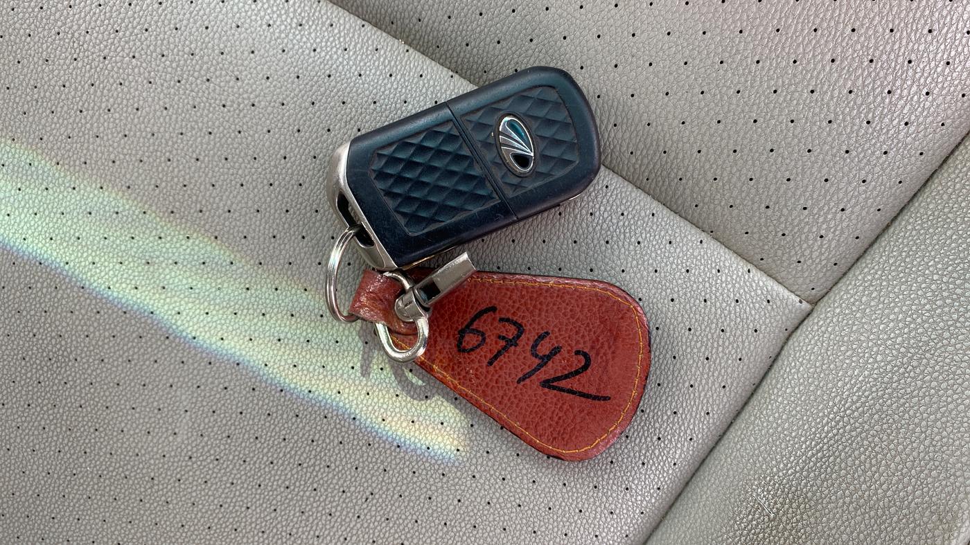 2018 Mahindra MARAZZO M8 7 STR, Diesel, Manual, 1,35,457 km, Key Close Up