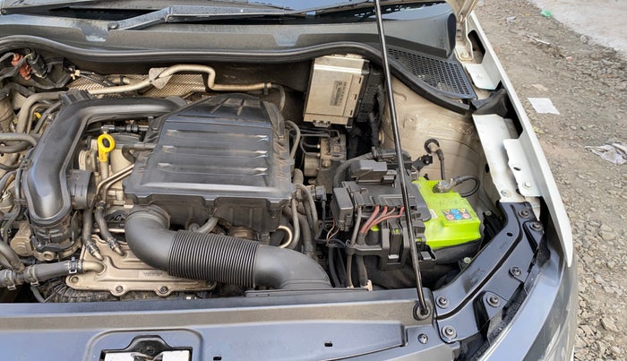 2020 Volkswagen Vento HIGHLINE 1.0L TSI AT, Petrol, Automatic, 93,038 km, Engine View - Left