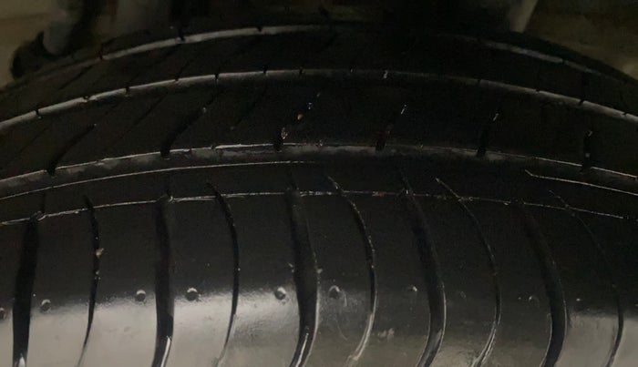 2017 Hyundai Creta SX PLUS 1.6 DIESEL, Diesel, Manual, 95,304 km, Left Rear Tyre Tread