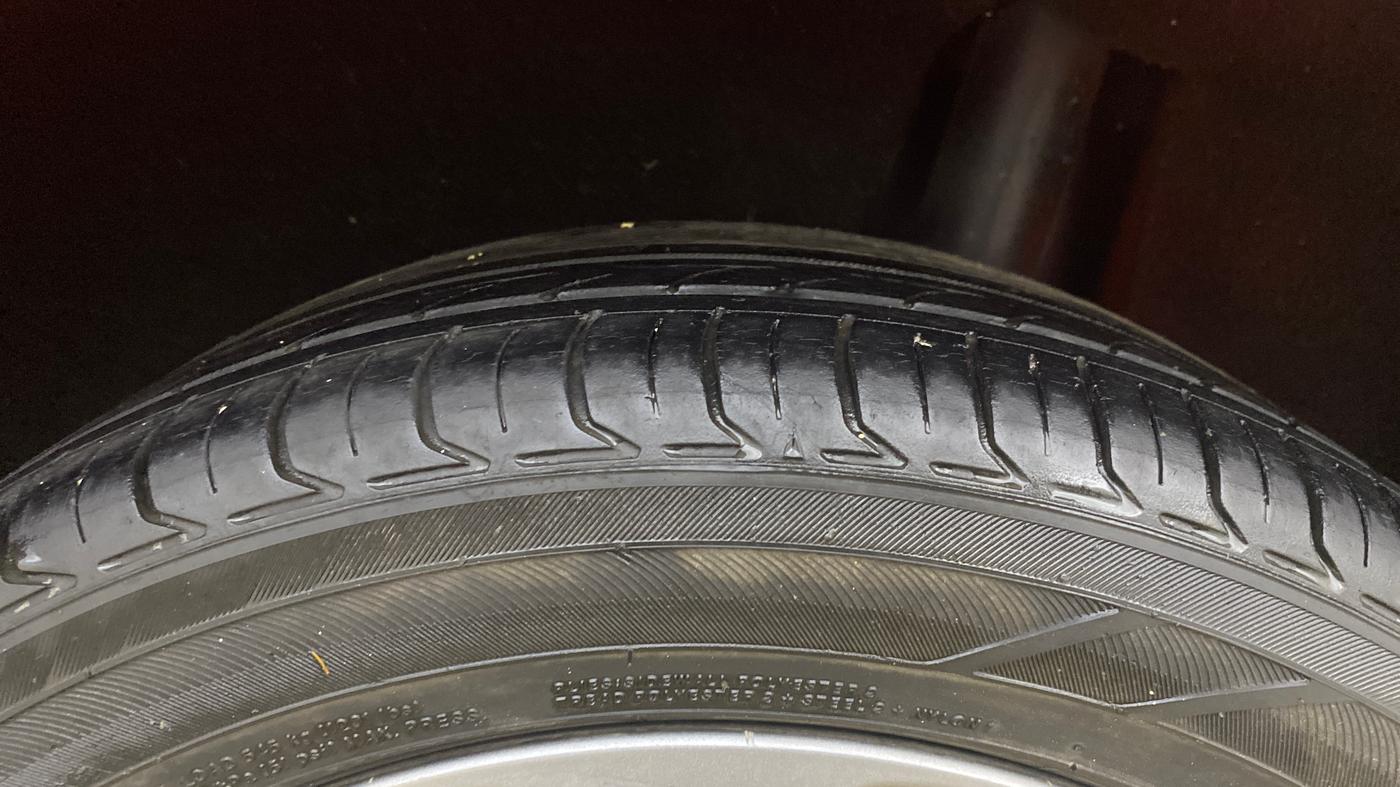 2016 Maruti Baleno ZETA CVT PETROL 1.2, Petrol, Automatic, 61,814 km, Left Rear Tyre Tread