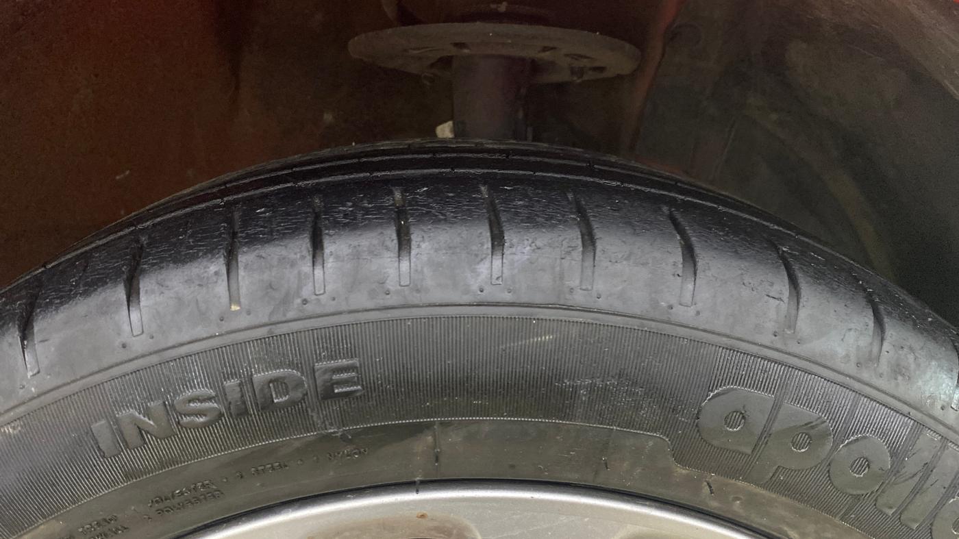 2016 Maruti Baleno ZETA CVT PETROL 1.2, Petrol, Automatic, 61,814 km, Right Front Tyre Tread