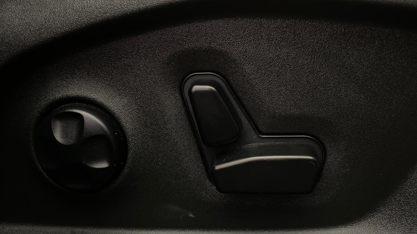 2023 Jeep Compass Black Shark (O) 2.0 Diesel, Diesel, Manual, 31,320 km, Driver Side Adjustment Panel