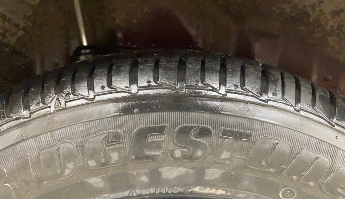 2015 Honda Amaze 1.2L I-VTEC S, Petrol, Manual, 81,143 km, Right Rear Tyre Tread