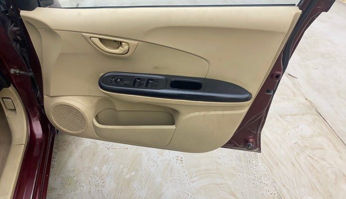 2015 Honda Amaze 1.2L I-VTEC S, Petrol, Manual, 81,143 km, Driver Side Door Panels Control