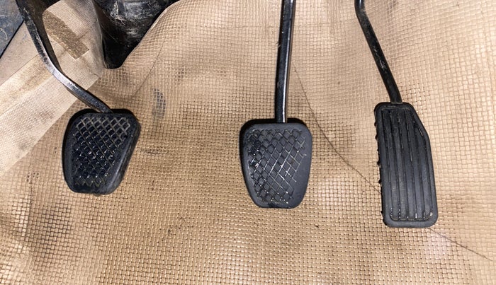 2015 Honda Amaze 1.2L I-VTEC S, Petrol, Manual, 81,143 km, Pedals