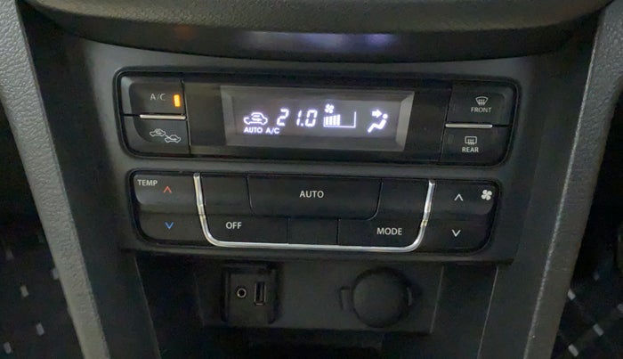 2016 Maruti Vitara Brezza ZDI PLUS DUAL TONE, Diesel, Manual, 26,090 km, Automatic Climate Control
